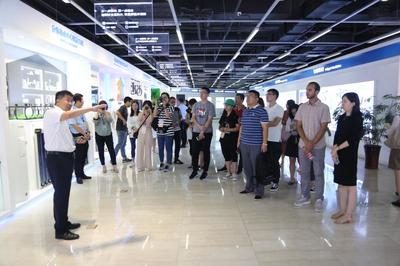 清潔能源點(diǎn)亮鄉(xiāng)村未來 中外媒體聚焦力諾瑞特智能化系統(tǒng)助力鄉(xiāng)村振興